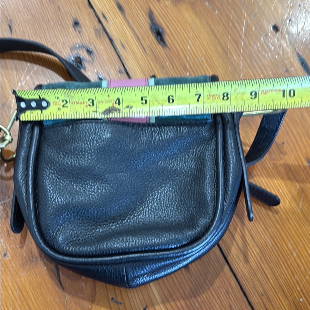 Fossil Genuine Leather Pink and Green Crossbody Bag with Adjustable Strap - Picture 7 of 14